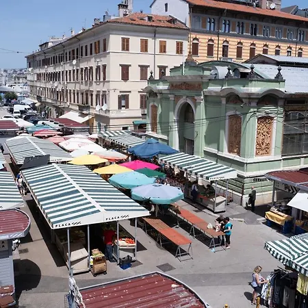 Market - Zagrebacka Apartment Rijeka