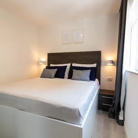 Apartment Market - Zagrebacka *