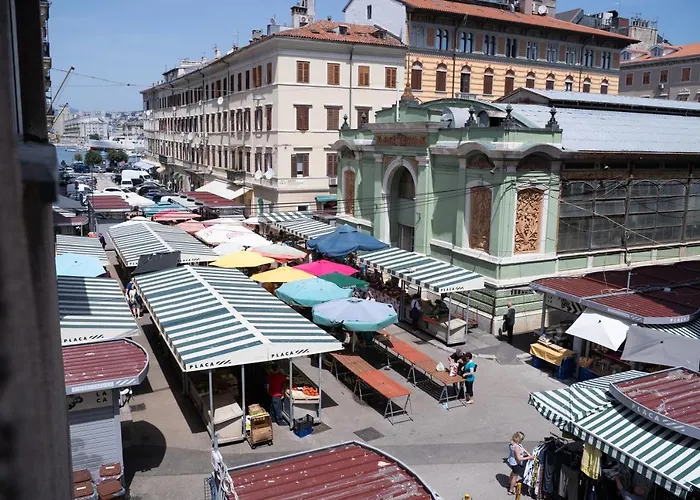 Market - Zagrebacka Apartman Rijeka