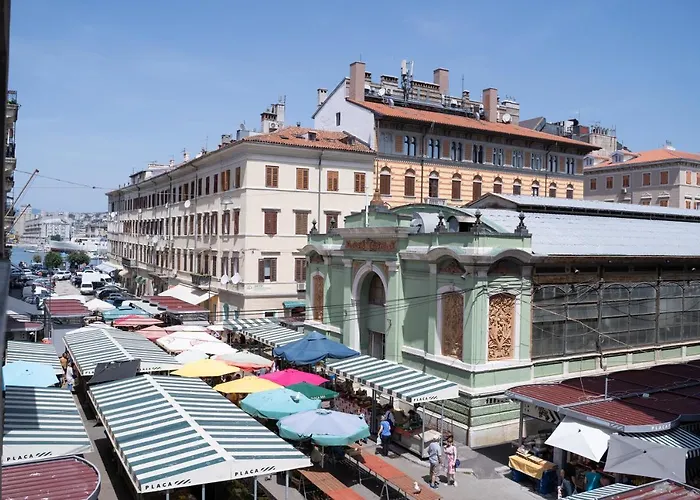 Market - Zagrebacka Διαμέρισμα Ριέκα